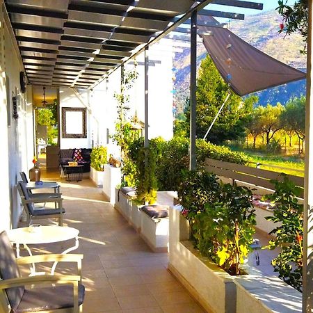 The Kitehouse Apartments Елеонас Екстериор снимка